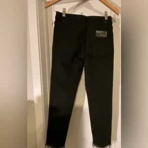 Risen Embelished Mid Rise Crop Straight Black Jeans NWT 5/27